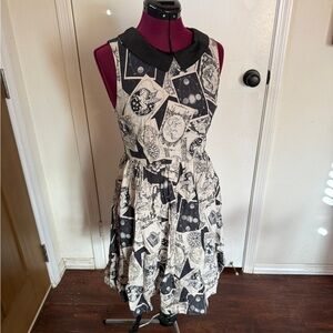 Size small ModCloth tarot moon dress with satin Peter Pan collar and pockets